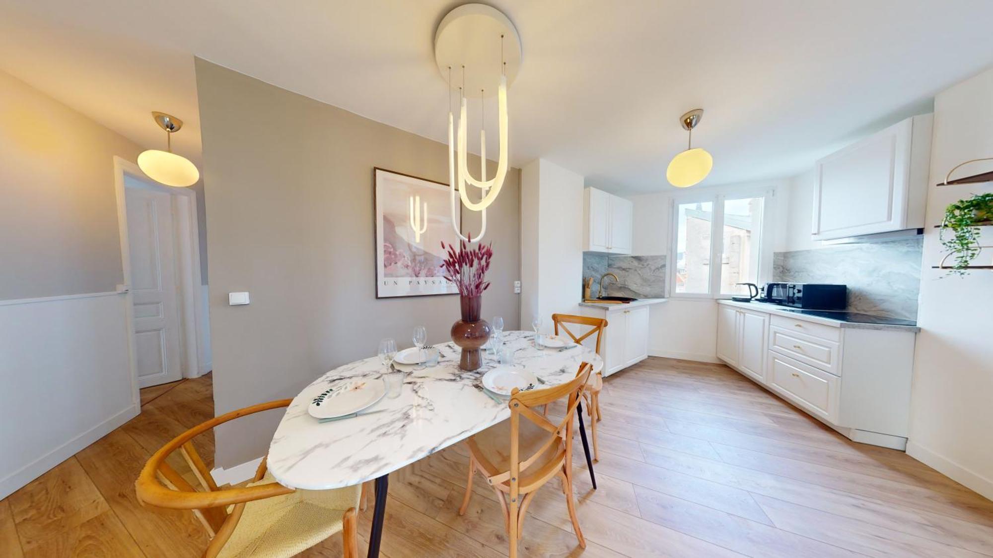 Helsinki, Atypique Apartment