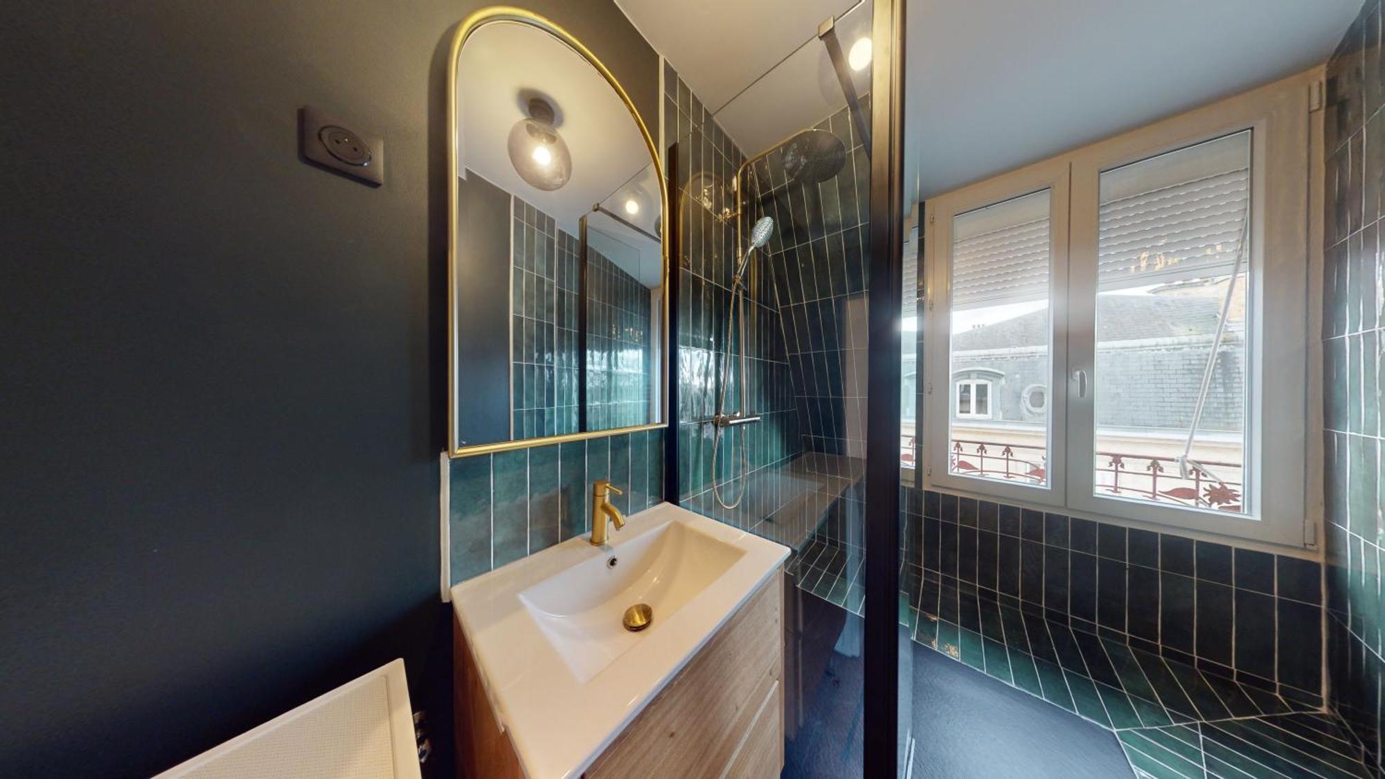 Helsinki, Atypique Apartment Reims